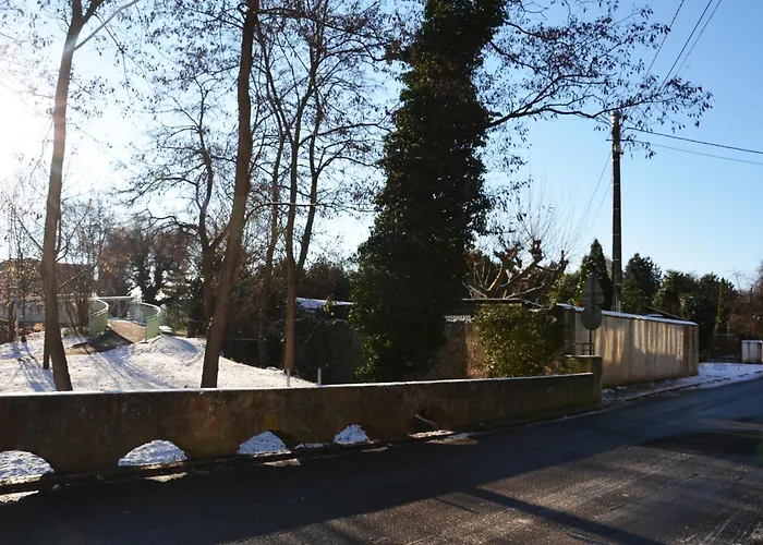 Le Croissant De Lune Couette-café